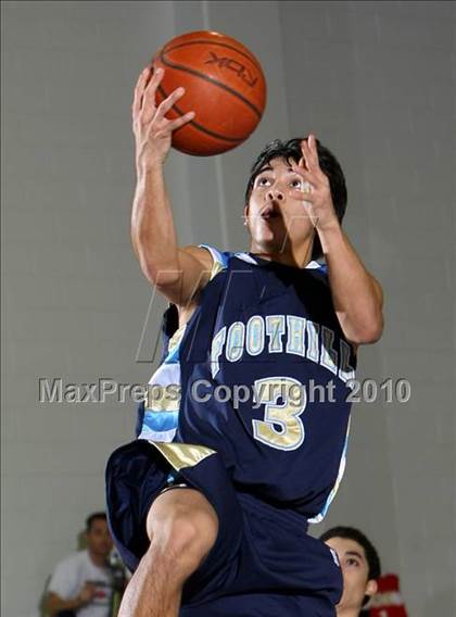 Thumbnail 3 in Foothill vs. El Camino (Desert Heat Invitational) photogallery.