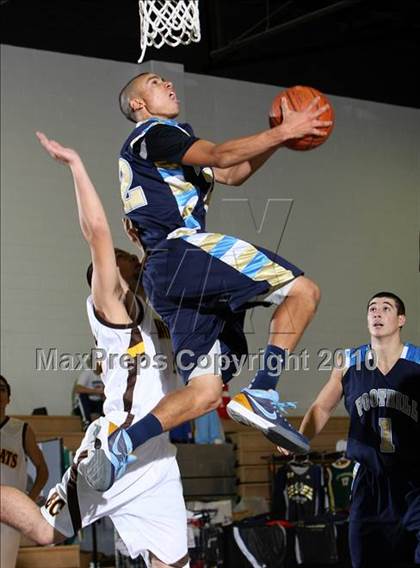 Thumbnail 2 in Foothill vs. El Camino (Desert Heat Invitational) photogallery.