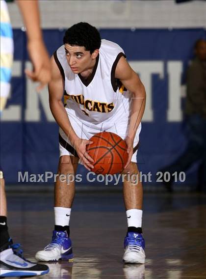 Thumbnail 3 in Foothill vs. El Camino (Desert Heat Invitational) photogallery.