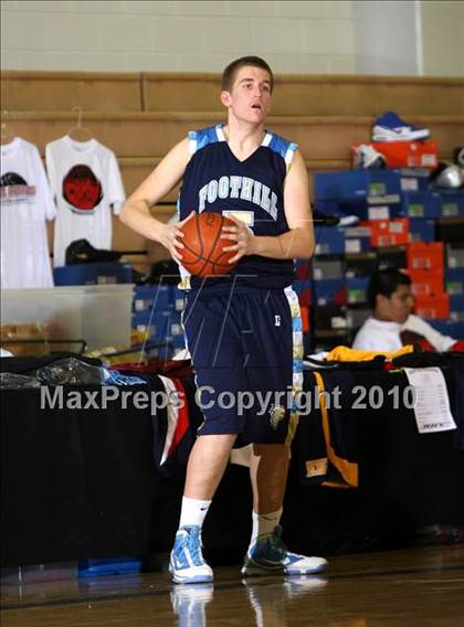 Thumbnail 1 in Foothill vs. El Camino (Desert Heat Invitational) photogallery.