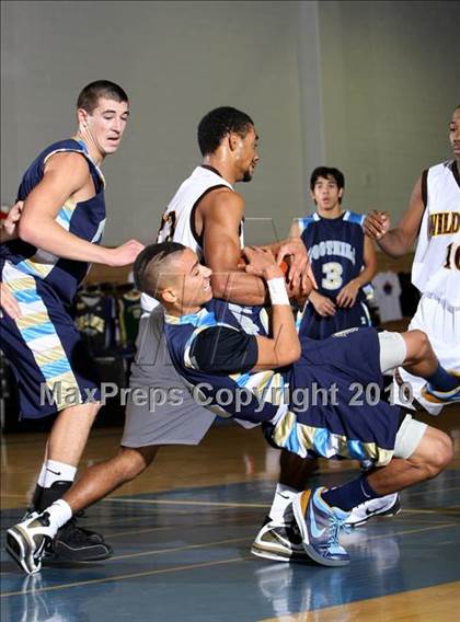 Thumbnail 3 in Foothill vs. El Camino (Desert Heat Invitational) photogallery.