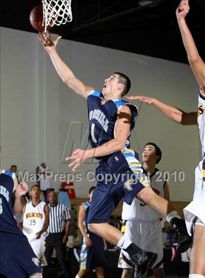 Thumbnail 3 in Foothill vs. El Camino (Desert Heat Invitational) photogallery.
