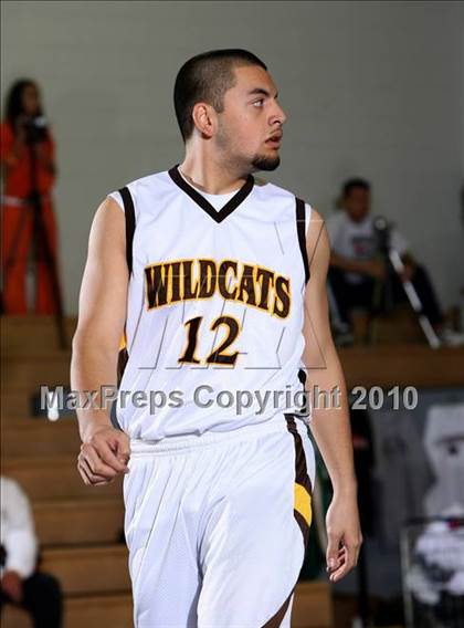 Thumbnail 2 in Foothill vs. El Camino (Desert Heat Invitational) photogallery.
