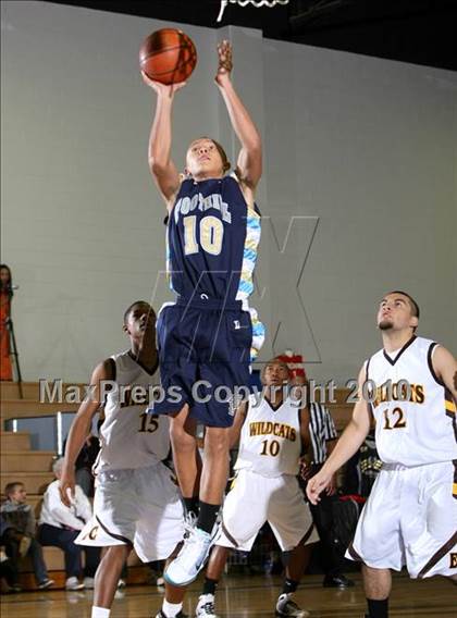 Thumbnail 1 in Foothill vs. El Camino (Desert Heat Invitational) photogallery.