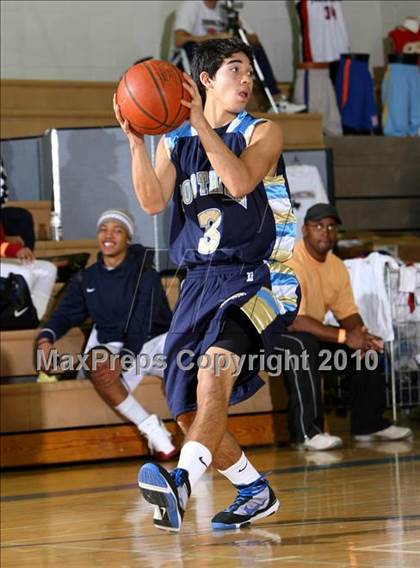 Thumbnail 2 in Foothill vs. El Camino (Desert Heat Invitational) photogallery.
