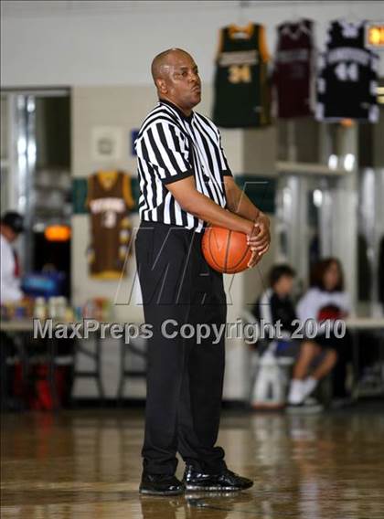 Thumbnail 1 in Foothill vs. El Camino (Desert Heat Invitational) photogallery.