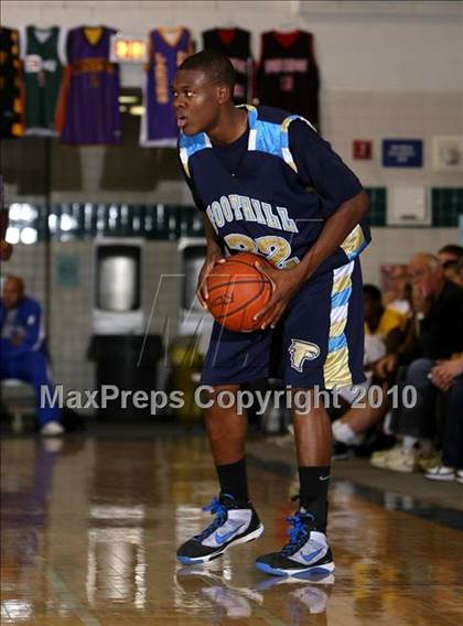 Thumbnail 1 in Foothill vs. El Camino (Desert Heat Invitational) photogallery.