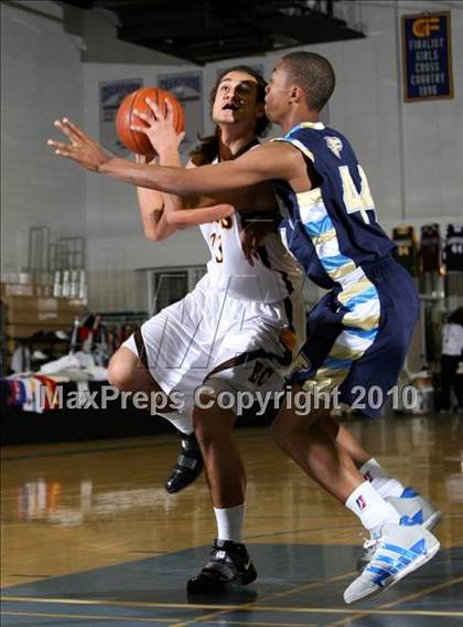 Thumbnail 3 in Foothill vs. El Camino (Desert Heat Invitational) photogallery.