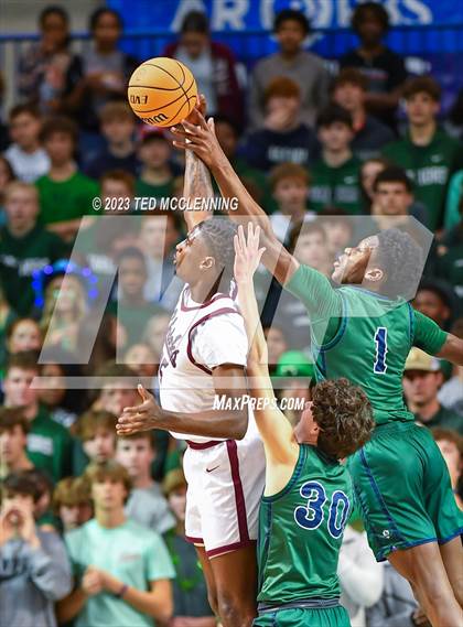 Thumbnail 2 in Little Rock Christian Academy vs. Blytheville (AAA 4A State Final) photogallery.