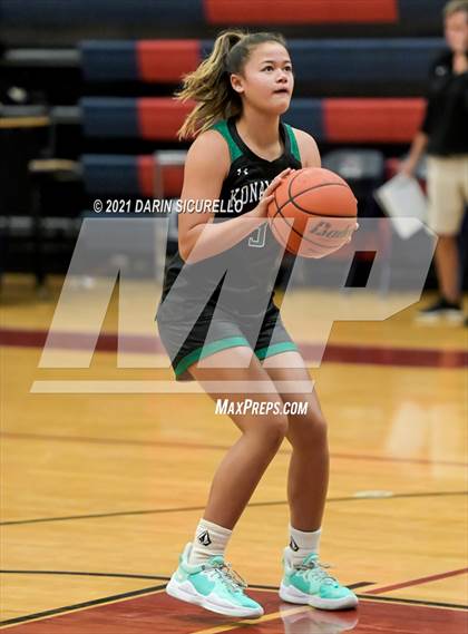 Thumbnail 3 in Highlands Ranch vs. Konawaena (Nike Tournament of Champions) photogallery.