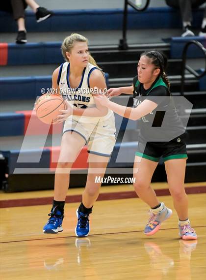 Thumbnail 3 in Highlands Ranch vs. Konawaena (Nike Tournament of Champions) photogallery.