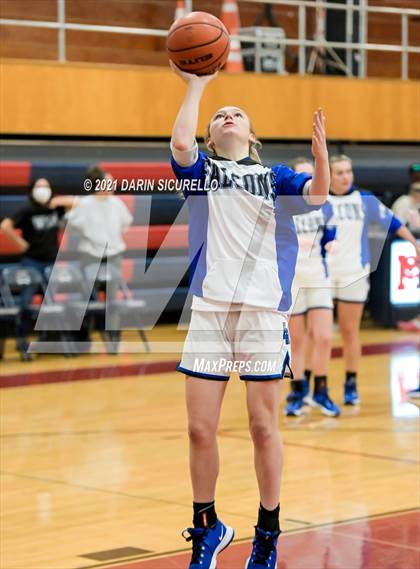 Thumbnail 2 in Highlands Ranch vs. Konawaena (Nike Tournament of Champions) photogallery.