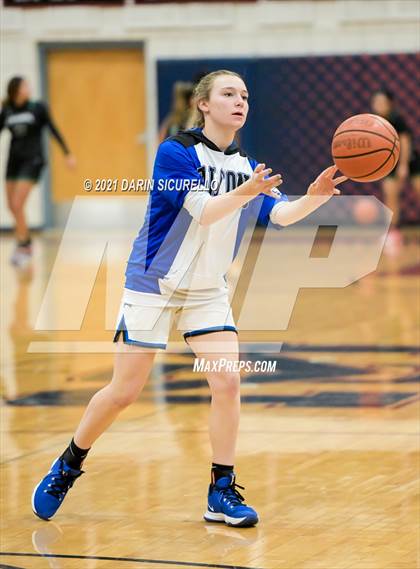 Thumbnail 3 in Highlands Ranch vs. Konawaena (Nike Tournament of Champions) photogallery.