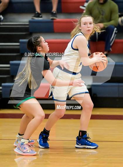 Thumbnail 1 in Highlands Ranch vs. Konawaena (Nike Tournament of Champions) photogallery.