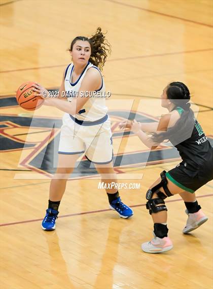 Thumbnail 3 in Highlands Ranch vs. Konawaena (Nike Tournament of Champions) photogallery.