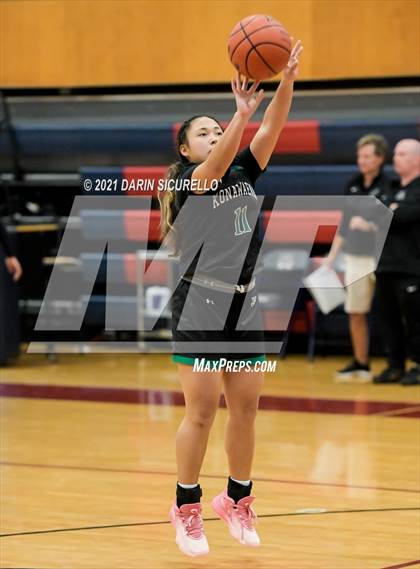 Thumbnail 2 in Highlands Ranch vs. Konawaena (Nike Tournament of Champions) photogallery.