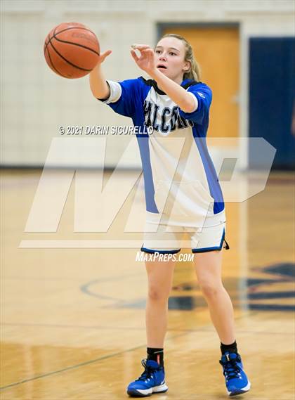 Thumbnail 1 in Highlands Ranch vs. Konawaena (Nike Tournament of Champions) photogallery.