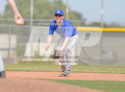 Thumbnail 3 in Casteel vs. Blanchet Catholic (Coach Bob Invitational) photogallery.
