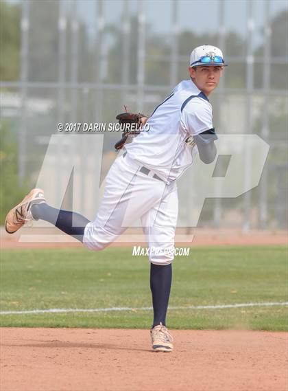 Thumbnail 2 in Casteel vs. Blanchet Catholic (Coach Bob Invitational) photogallery.