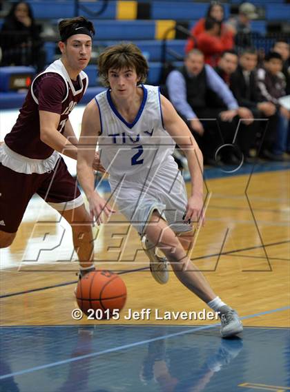 Thumbnail 3 in Lockhart @ Tivy photogallery.