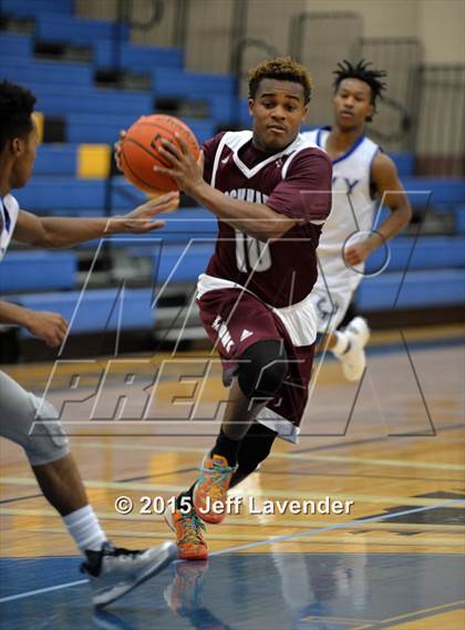 Thumbnail 1 in Lockhart @ Tivy photogallery.