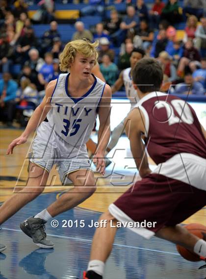 Thumbnail 1 in Lockhart @ Tivy photogallery.