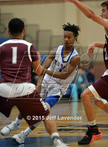 Thumbnail 1 in Lockhart @ Tivy photogallery.