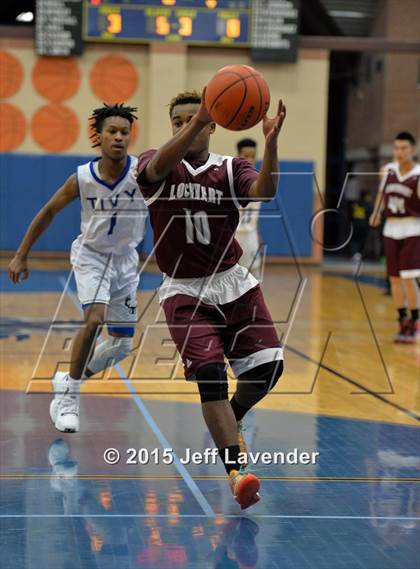 Thumbnail 3 in Lockhart @ Tivy photogallery.