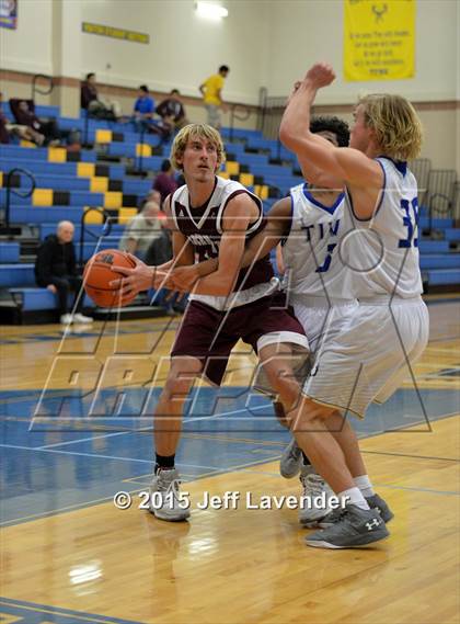 Thumbnail 3 in Lockhart @ Tivy photogallery.