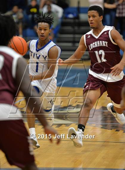 Thumbnail 1 in Lockhart @ Tivy photogallery.