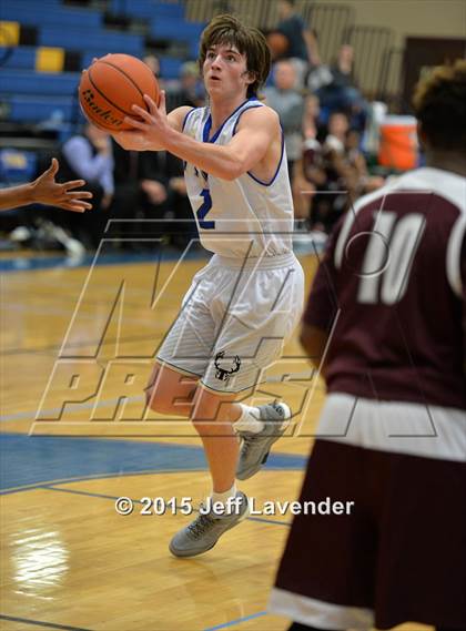 Thumbnail 2 in Lockhart @ Tivy photogallery.