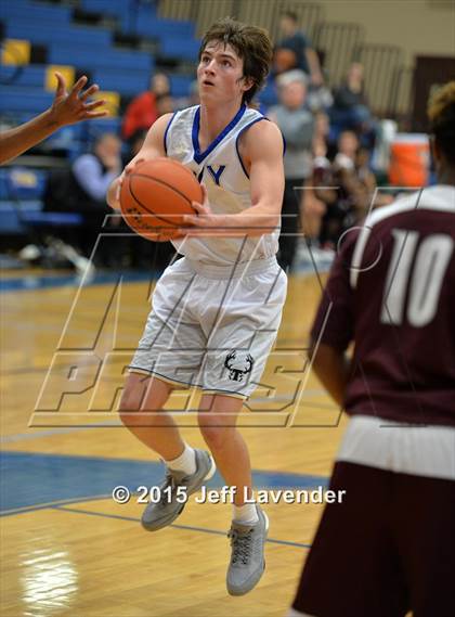 Thumbnail 3 in Lockhart @ Tivy photogallery.