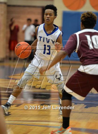 Thumbnail 1 in Lockhart @ Tivy photogallery.