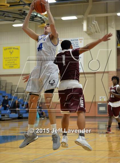 Thumbnail 1 in Lockhart @ Tivy photogallery.