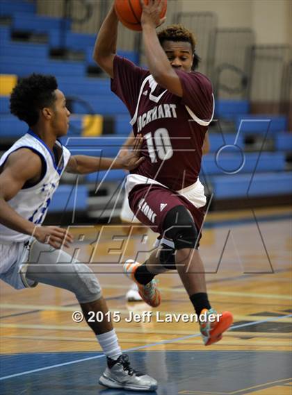 Thumbnail 2 in Lockhart @ Tivy photogallery.