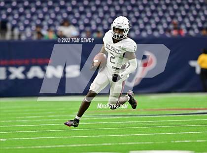 Thumbnail 2 in Cuero vs. Silsbee (UIL 4A Div 2 Region 3 Final) photogallery.