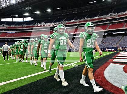 Thumbnail 1 in Cuero vs. Silsbee (UIL 4A Div 2 Region 3 Final) photogallery.