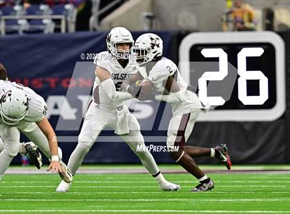 Thumbnail 2 in Cuero vs. Silsbee (UIL 4A Div 2 Region 3 Final) photogallery.