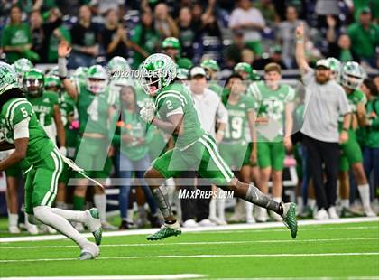 Thumbnail 2 in Cuero vs. Silsbee (UIL 4A Div 2 Region 3 Final) photogallery.