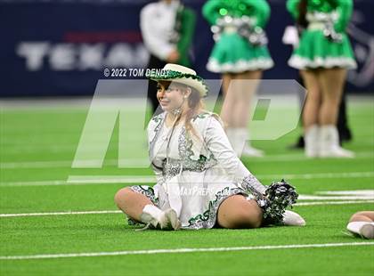 Thumbnail 3 in Cuero vs. Silsbee (UIL 4A Div 2 Region 3 Final) photogallery.