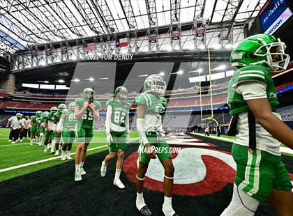 Thumbnail 2 in Cuero vs. Silsbee (UIL 4A Div 2 Region 3 Final) photogallery.