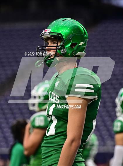 Thumbnail 2 in Cuero vs. Silsbee (UIL 4A Div 2 Region 3 Final) photogallery.