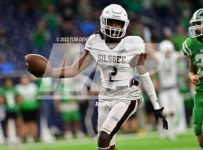 Thumbnail 3 in Cuero vs. Silsbee (UIL 4A Div 2 Region 3 Final) photogallery.