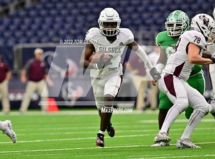 Thumbnail 2 in Cuero vs. Silsbee (UIL 4A Div 2 Region 3 Final) photogallery.