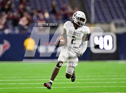 Thumbnail 3 in Cuero vs. Silsbee (UIL 4A Div 2 Region 3 Final) photogallery.
