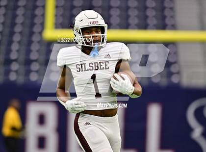 Thumbnail 2 in Cuero vs. Silsbee (UIL 4A Div 2 Region 3 Final) photogallery.