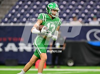 Thumbnail 3 in Cuero vs. Silsbee (UIL 4A Div 2 Region 3 Final) photogallery.