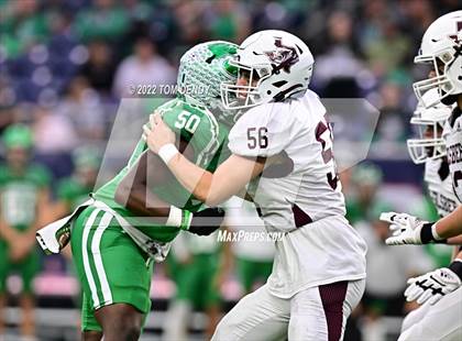 Thumbnail 3 in Cuero vs. Silsbee (UIL 4A Div 2 Region 3 Final) photogallery.