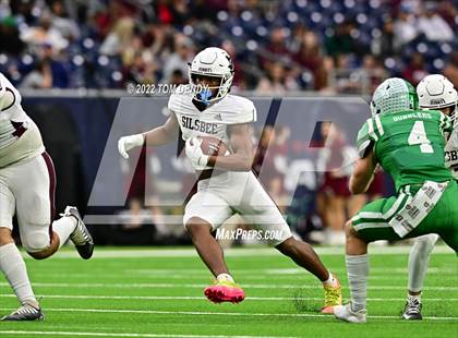 Thumbnail 2 in Cuero vs. Silsbee (UIL 4A Div 2 Region 3 Final) photogallery.