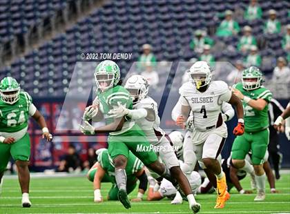 Thumbnail 1 in Cuero vs. Silsbee (UIL 4A Div 2 Region 3 Final) photogallery.